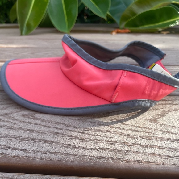 Sunday Afternoons AERO VISOR  UPF 50+ Sun Protection Neon orange  one size - Picture 9 of 10